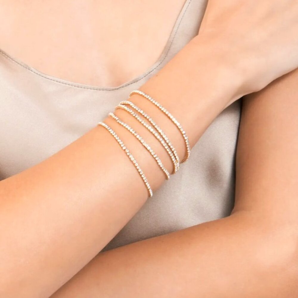 🌺 🌺 🌺Set of 5 Golden Stretch Tennis Bracelets Bangles